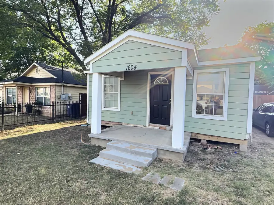 1604 S Edgewood Terrace, Fort Worth, TX 76105 - #3