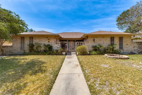 8211 Lullwater Drive, Dallas, TX 75218