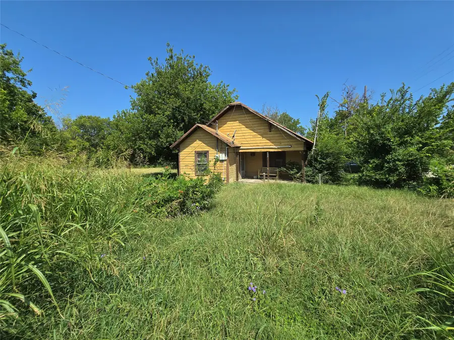 700 3rd Street, Hubbard, TX 76648 - #2