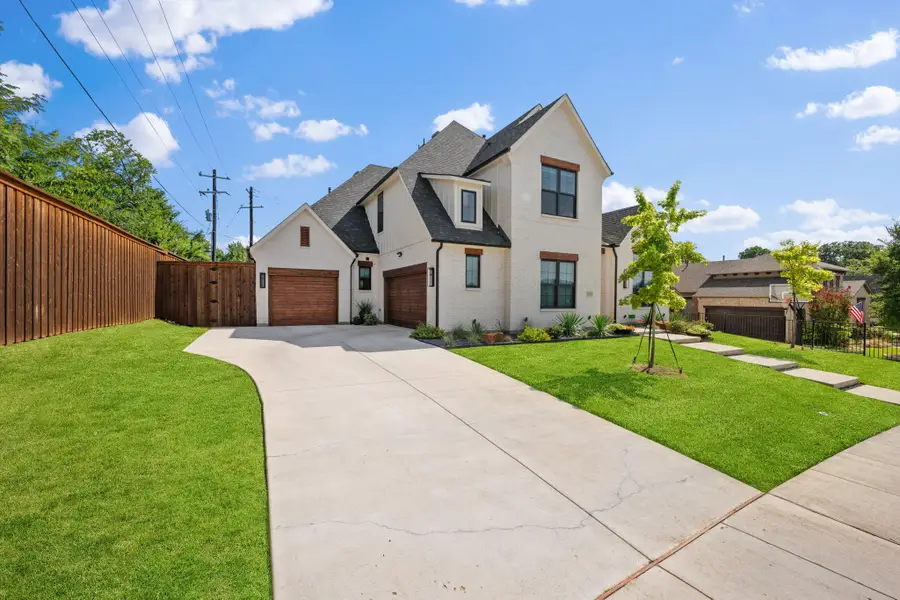 133 Chisholm Trail, Highland Village, TX 75077 - #2