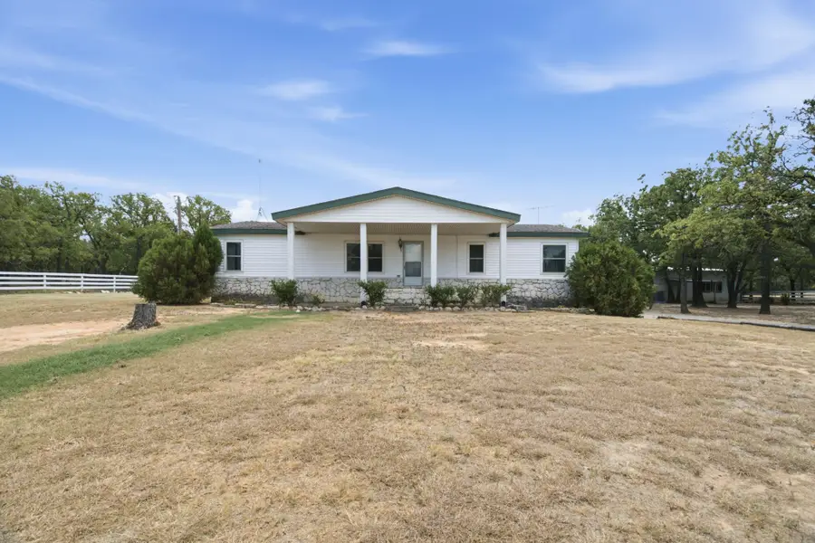 803 Spring Valley Road, Paradise, TX 76073 - #2