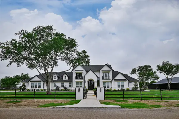200 Corral Road, Godley, TX 76044