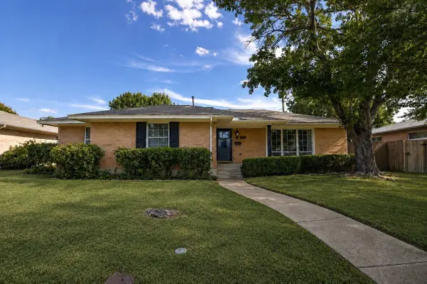 1560 Mapleton Drive, Dallas, TX 75228