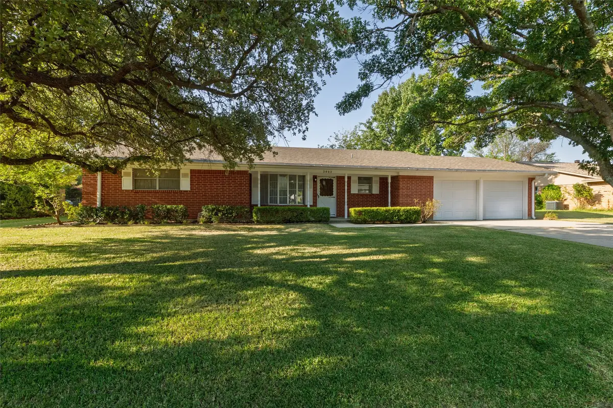 2002 Redbud Road, Gainesville, TX 76240 - #1