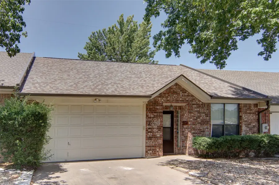 937 Heather Court, Weatherford, TX 76086 - #2