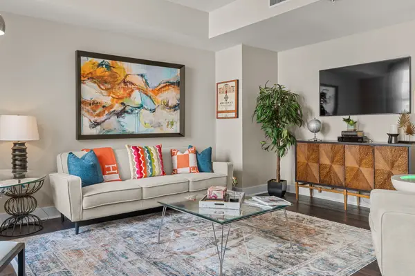 411 W 7th Street #302, Fort Worth, TX 76102
