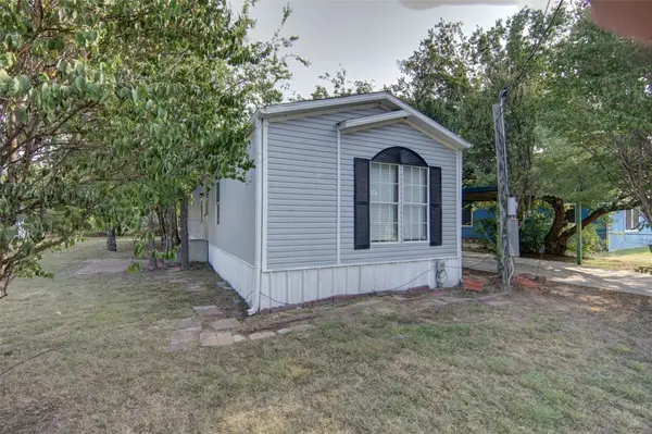 2307 NE 2nd Street, Mineral Wells, TX 76067