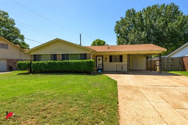 1404 Holiday Place, Bossier City, LA 71112