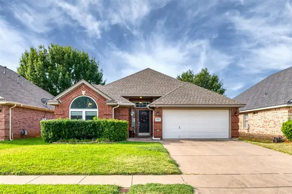 9094 Saranac Trail, Fort Worth, TX 76118