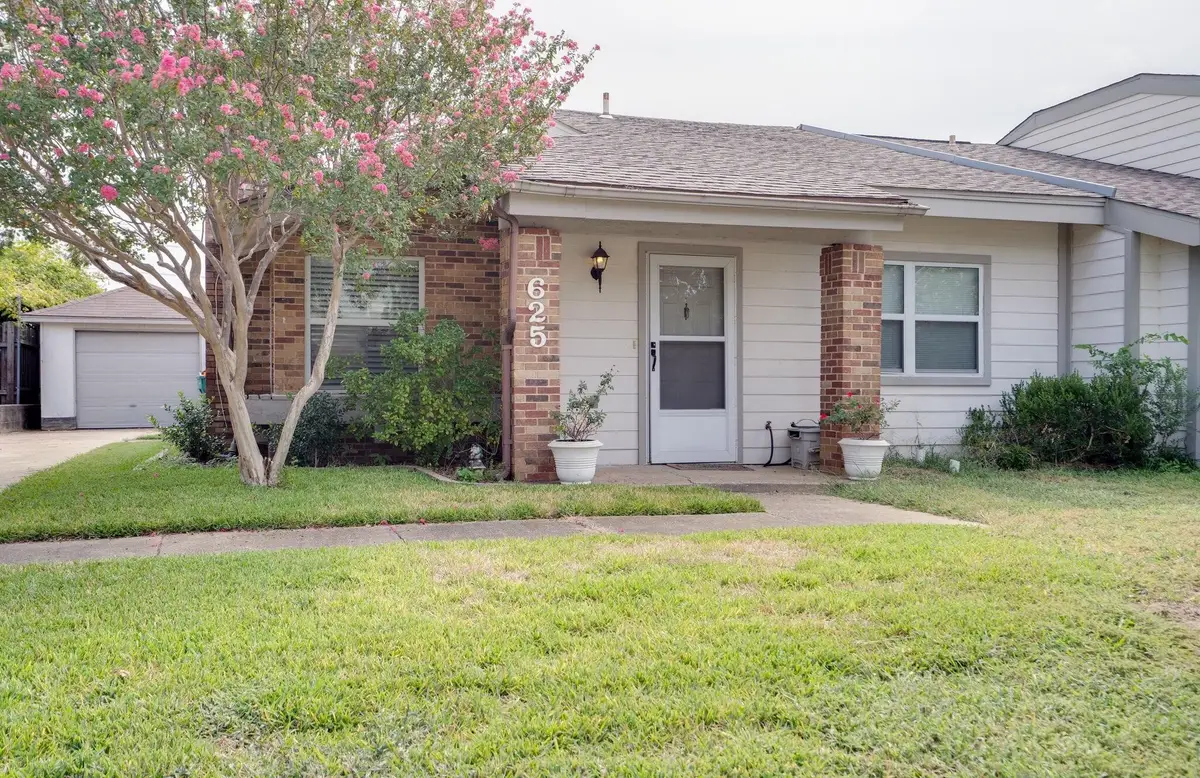 625 Prairie Dell Street, Lewisville, TX 75067 - #1