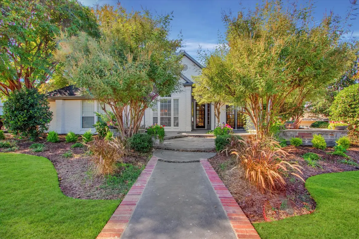 205 Oakmont Drive, Trophy Club, TX 76262 - #1