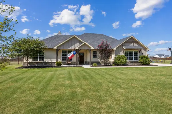 8382 Abner Road, Oak Ridge, TX 75161
