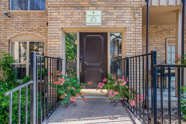 4312 Bellaire Drive S #219, Fort Worth, TX 76109