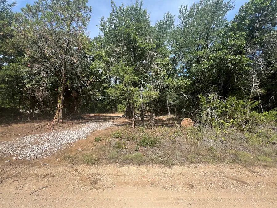 144 Mulberry Street, Bowie, TX 76230 - #3
