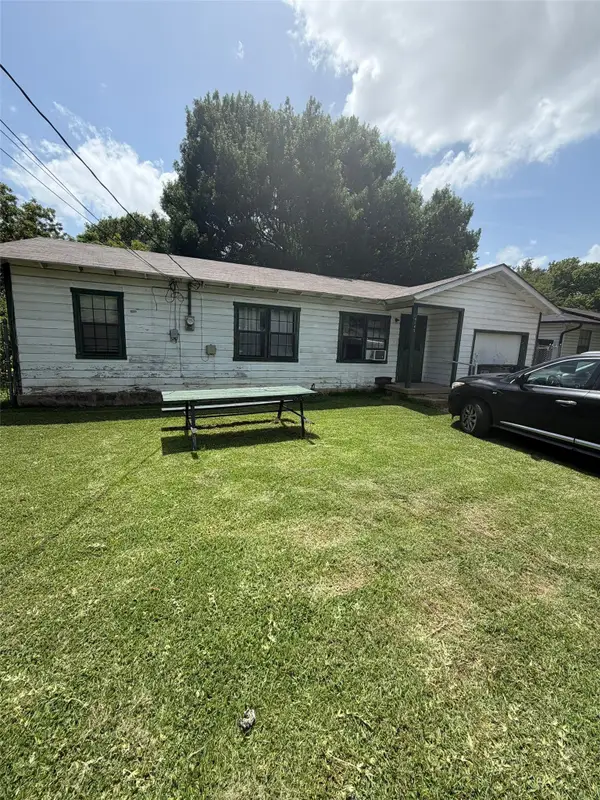 4145 Daniel Lane, Lancaster, TX 75134