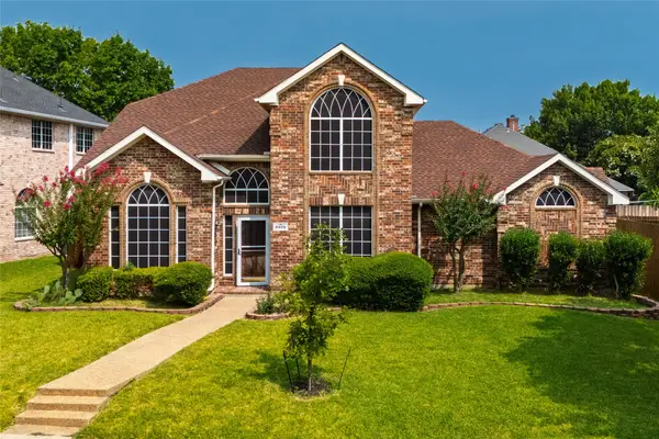 8905 Lakepointe Avenue, Rowlett, TX 75088