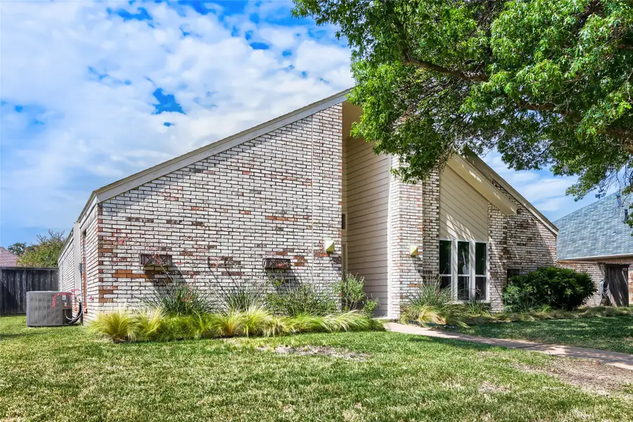3421 Cross Bend Road, Plano, TX 75023 - #2