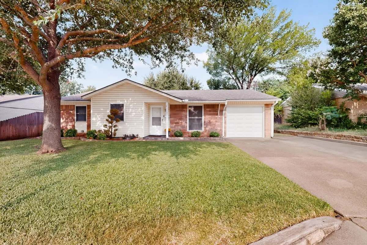 1207 Aransas Drive, Euless, TX 76039 - #1