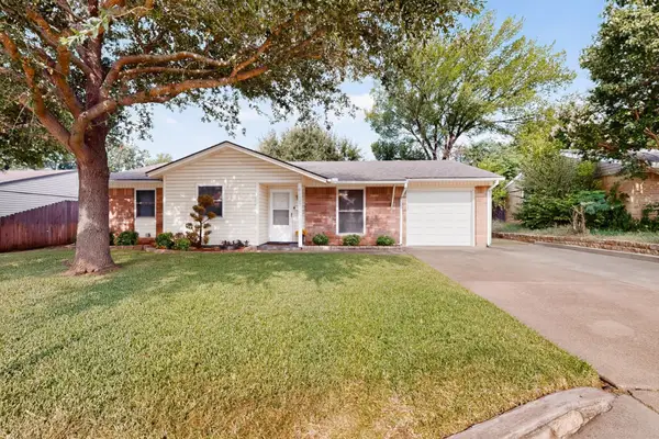 1207 Aransas Drive, Euless, TX 76039