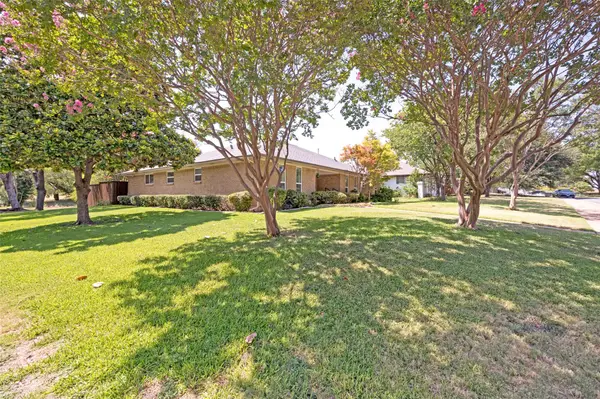 9407 Arborhill Drive, Dallas, TX 75243