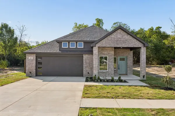 407 Frank Street, Terrell, TX 75160
