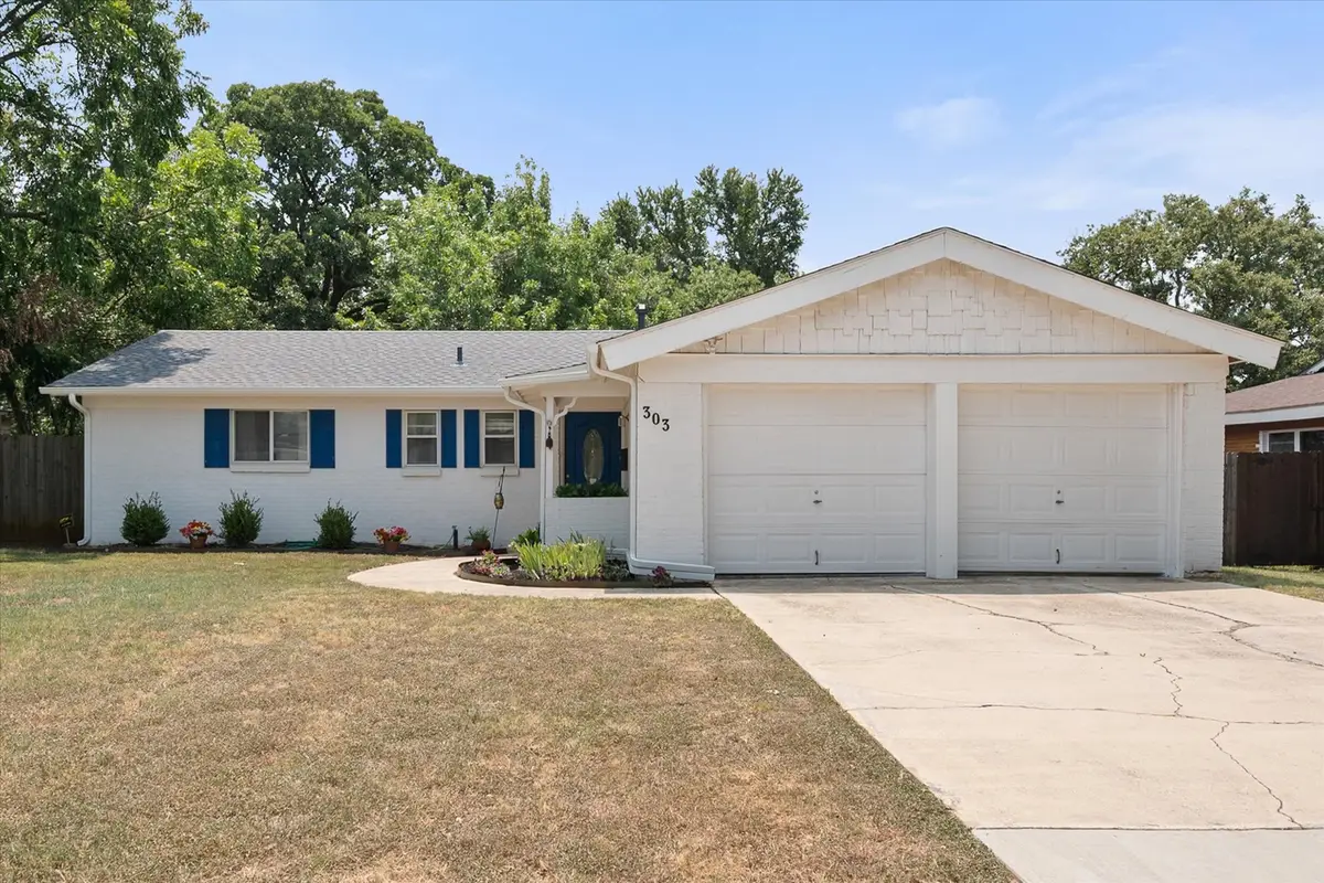 303 Bayless Drive, Euless, TX 76040 - #1