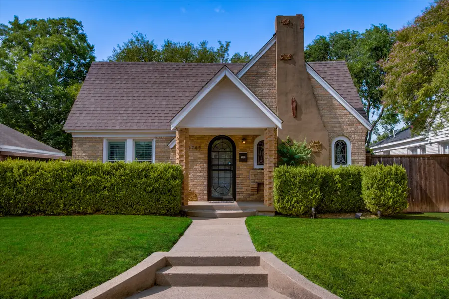 2745 Ivandell Avenue, Dallas, TX 75211 - #3