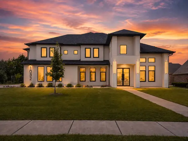 1032 E Parview Circle, Grand Prairie, TX 75104
