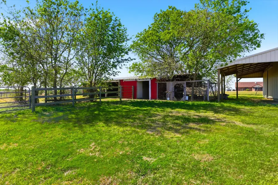 3873 Lois Road E, Sanger, TX 76266 - #3