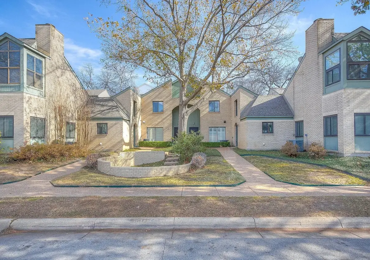 2633 Mccart Avenue, Fort Worth, TX 76110 - #1