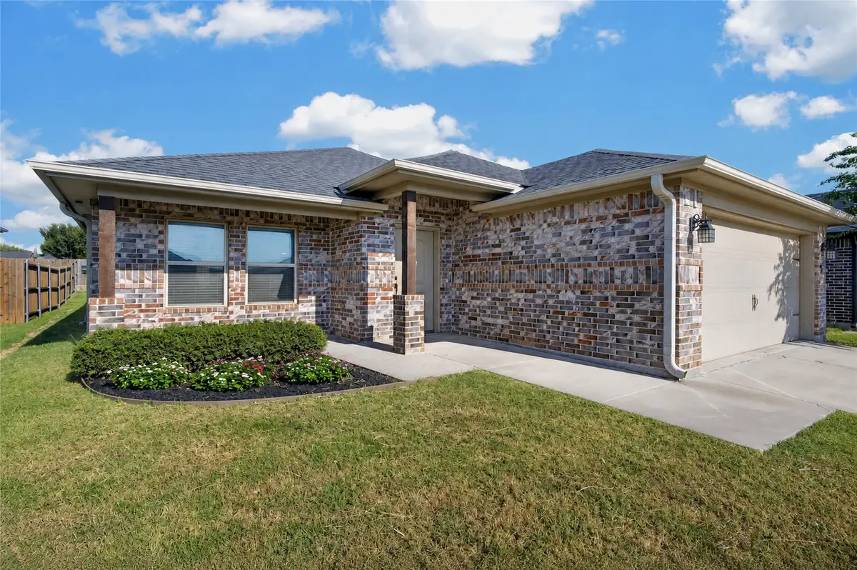 2304 Southridge Lane, Sherman, TX 75092 - #1