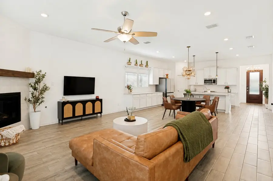 1145 Canuela Way, Justin, TX 76247 - #2