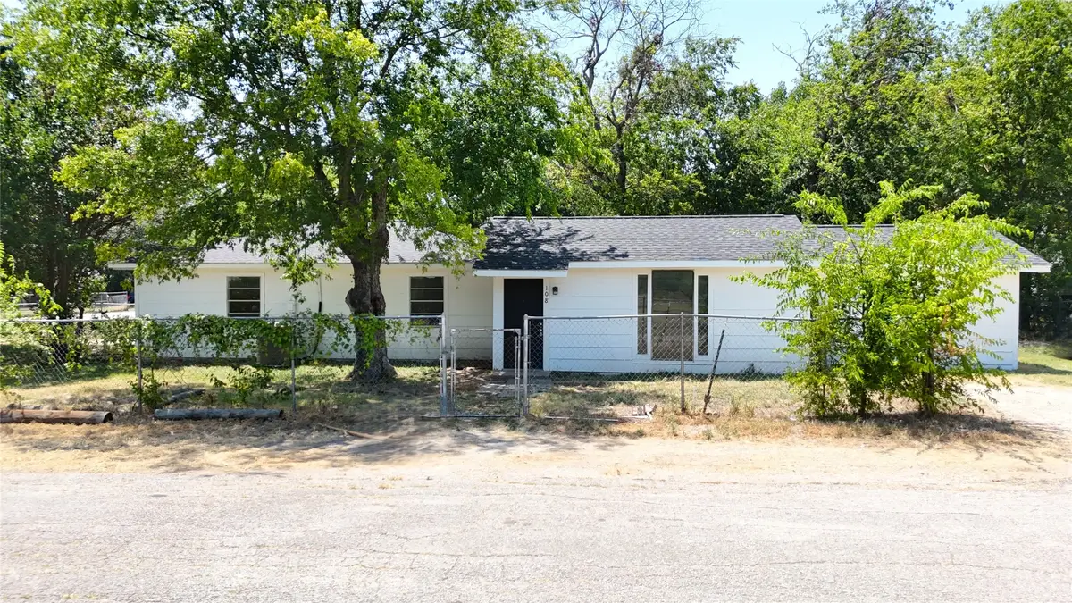 108 E Kirby Avenue, Quinlan, TX 75474 - #1