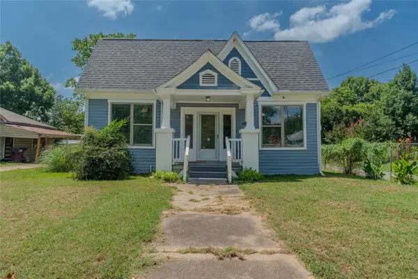 419 W 5th Street, Bonham, TX 75418