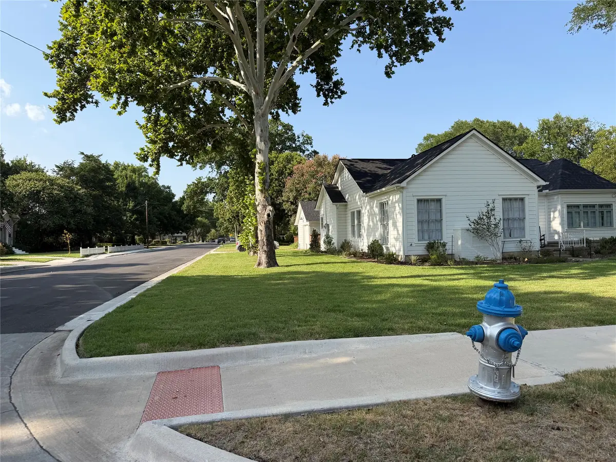 1306 W Virginia Street, McKinney, TX 75069 - #1