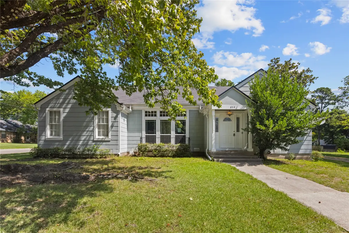 650 W Kaufman Street, Paris, TX 75460 - #1