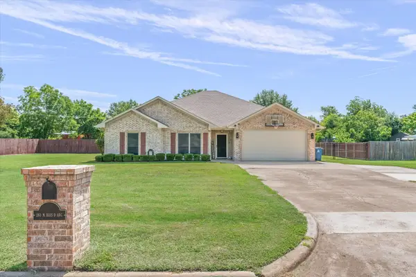 180 N Bois D Arc Street, Van, TX 75790