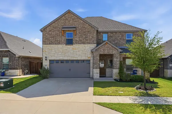 5525 Summit Creek Road, Fort Worth, TX 76126