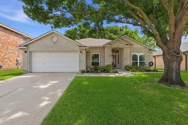 4004 Marigold Drive, Haltom City, TX 76137