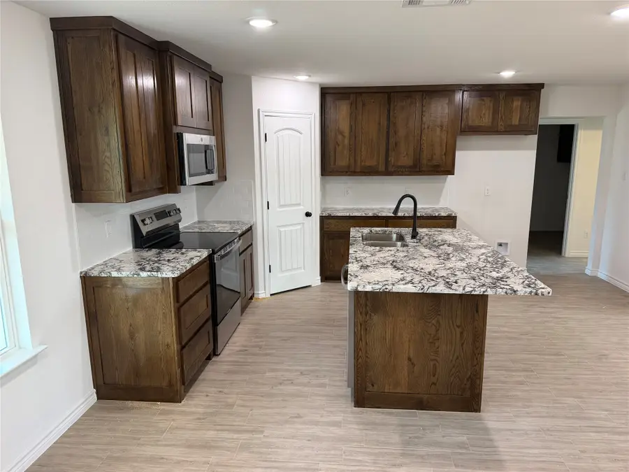 1013 Virgil Court, Springtown, TX 76082 - #3