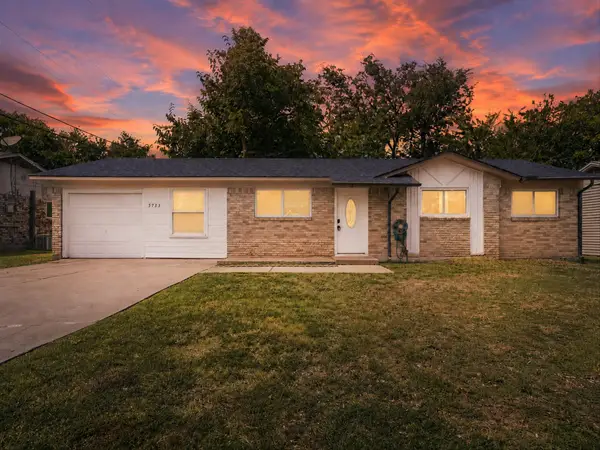 5733 Hanson Drive, Watauga, TX 76148