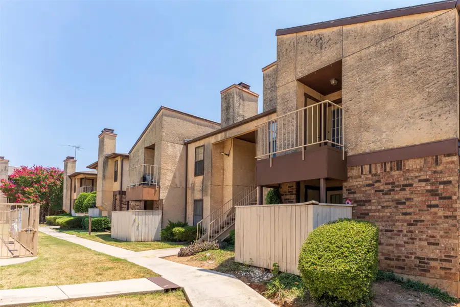 1745 Crest Grove Drive, Arlington, TX 76012 - #2