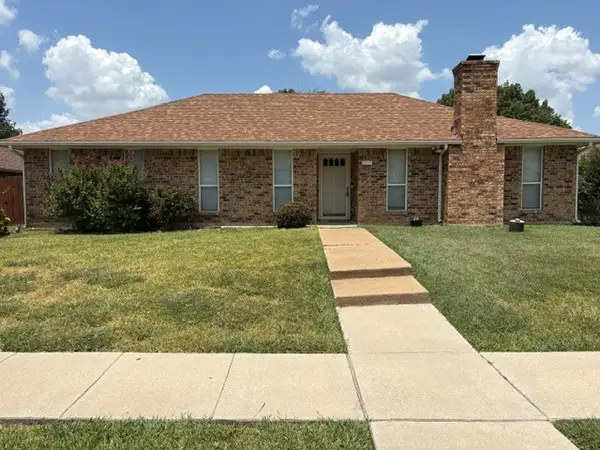 1611 Steenson Drive, Carrollton, TX 75007