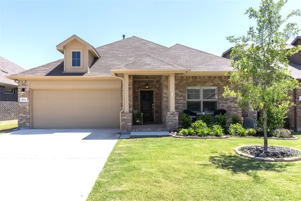 513 Hogan Drive, Denton, TX 76210