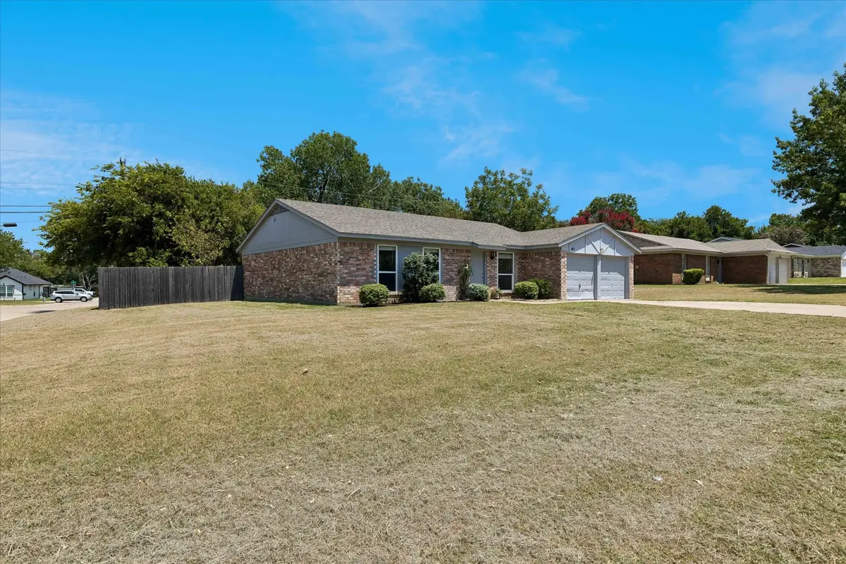 401 S Walnut Creek Drive, Mansfield, TX 76063 - #1