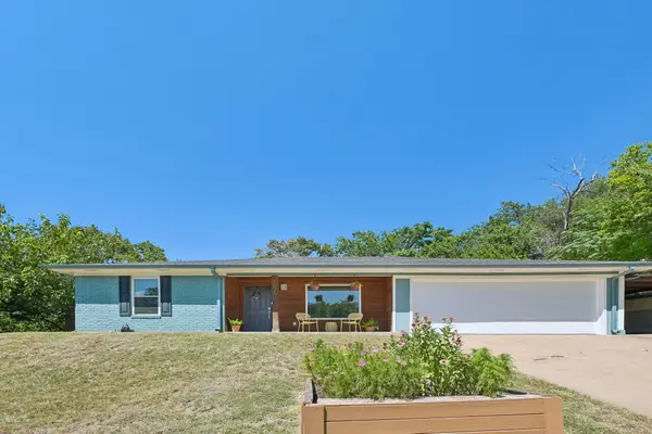 1025 Wedgewood Drive, Woodway, TX 76712