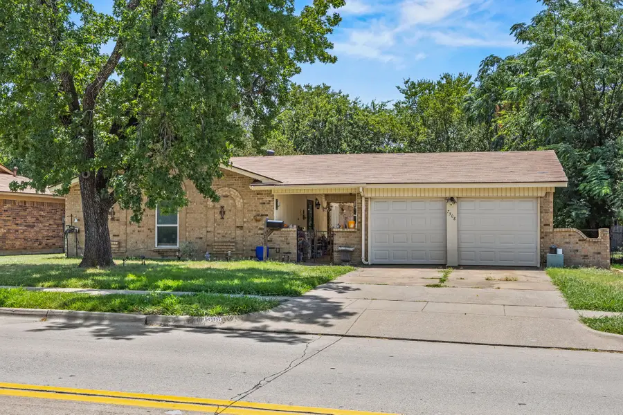 7508 Lola Drive, North Richland Hills, TX 76180 - #2
