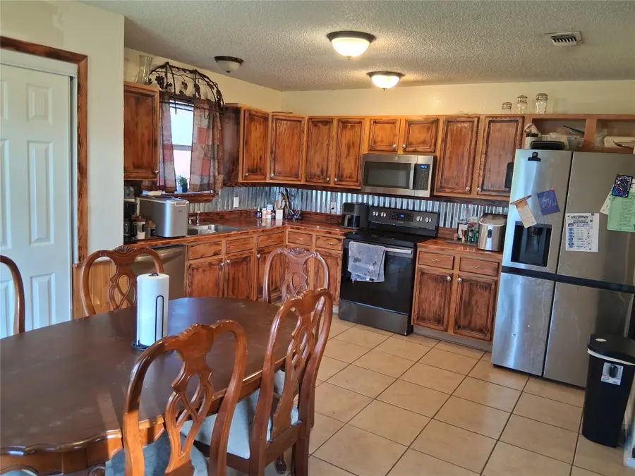 625 Linda Court, Joshua, TX 76058 - #2