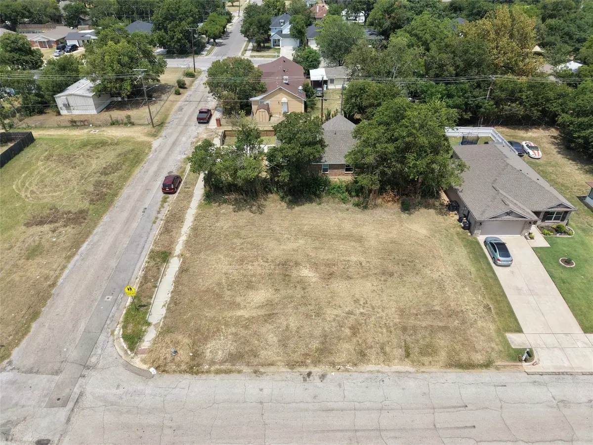 5832 Farnsworth Avenue, Fort Worth, TX 76107 - #1