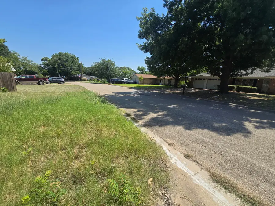 1206 Duane Street, Benbrook, TX 76126 - #2